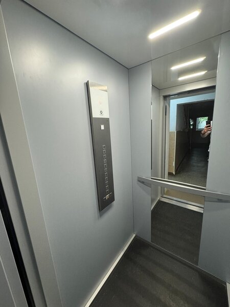 Sector 4, Luica, 3 camere semidecomandat, lift nou, anvelopat.